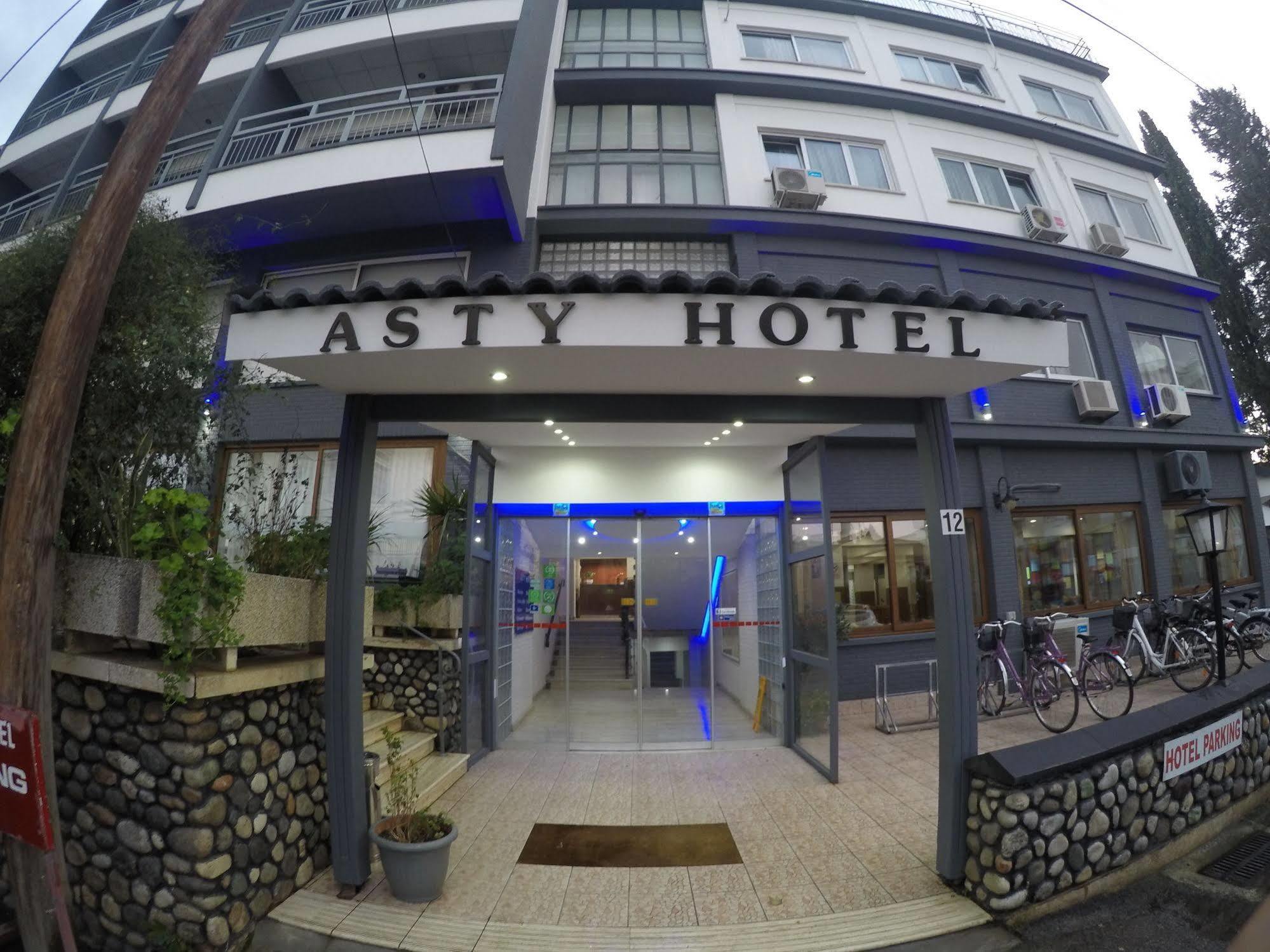 Asty Hotel Nicosia Buitenkant foto