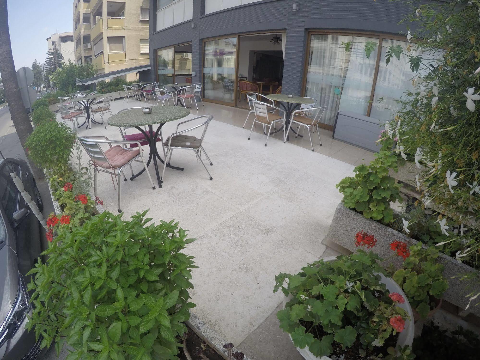 Asty Hotel Nicosia Buitenkant foto
