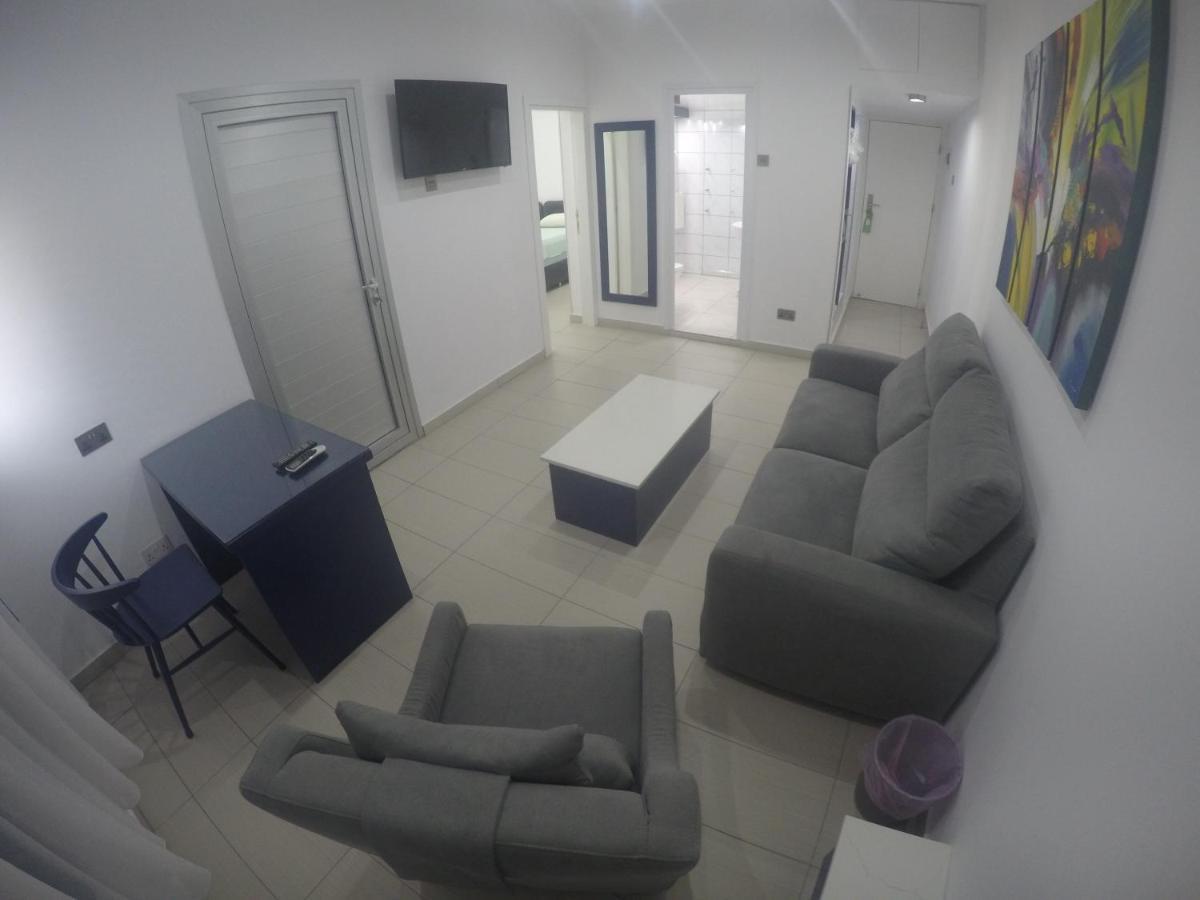 Asty Hotel Nicosia Buitenkant foto